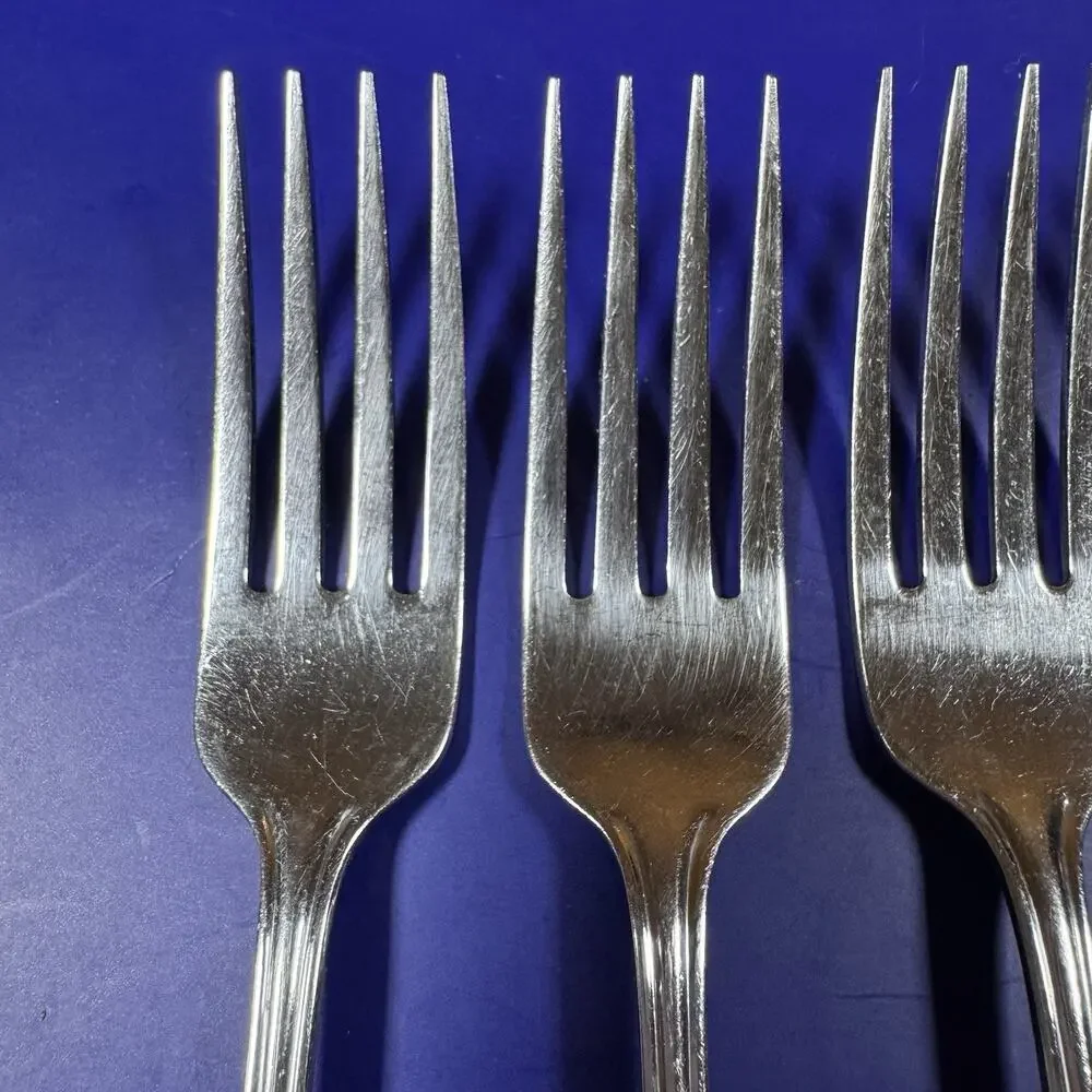 Oneida Bancroft Stainless Steel Dinner Forks 7 3/8” Set of 4 USA